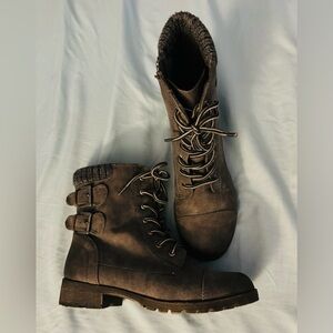 Women’s Boots